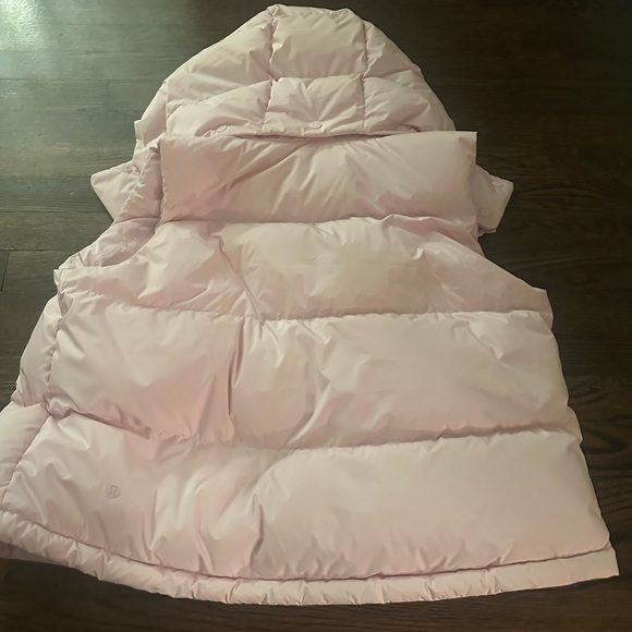 Lululemon wunder puff 600- down fill cropped vest - Picture 3 of 3